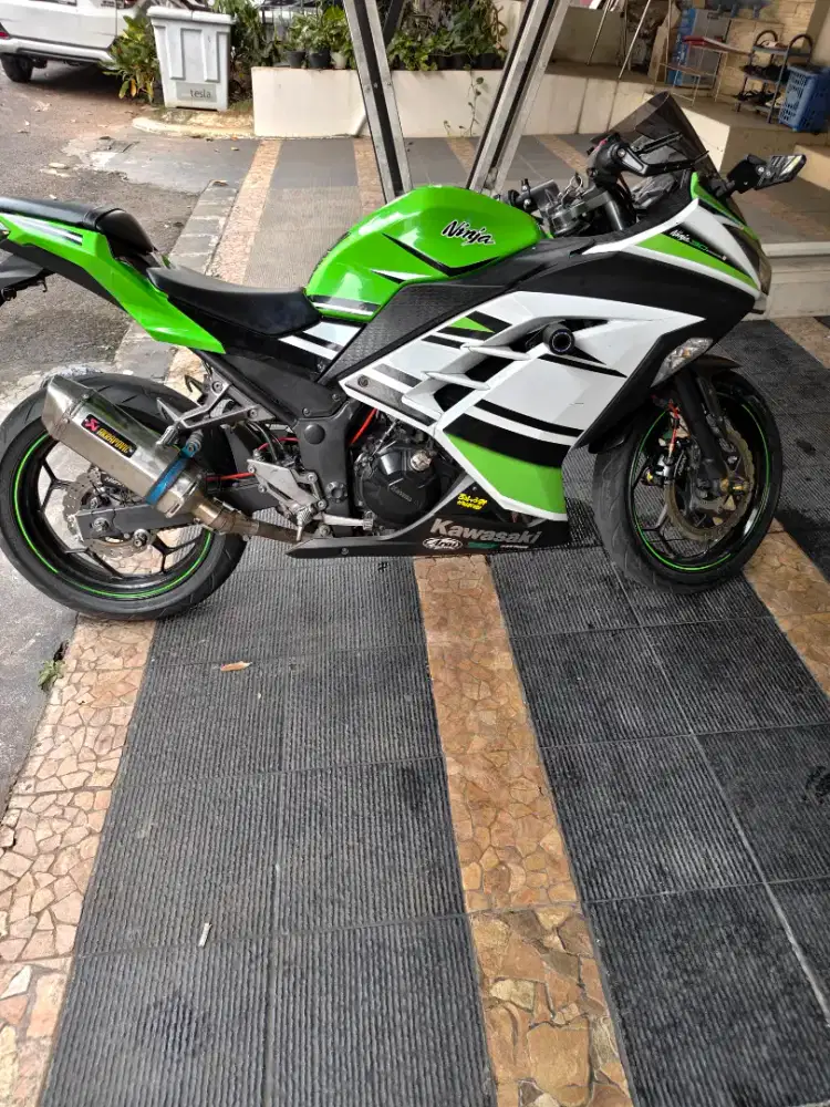 Kawasaki Ninja 250 Fi ABS Anniversary 2015