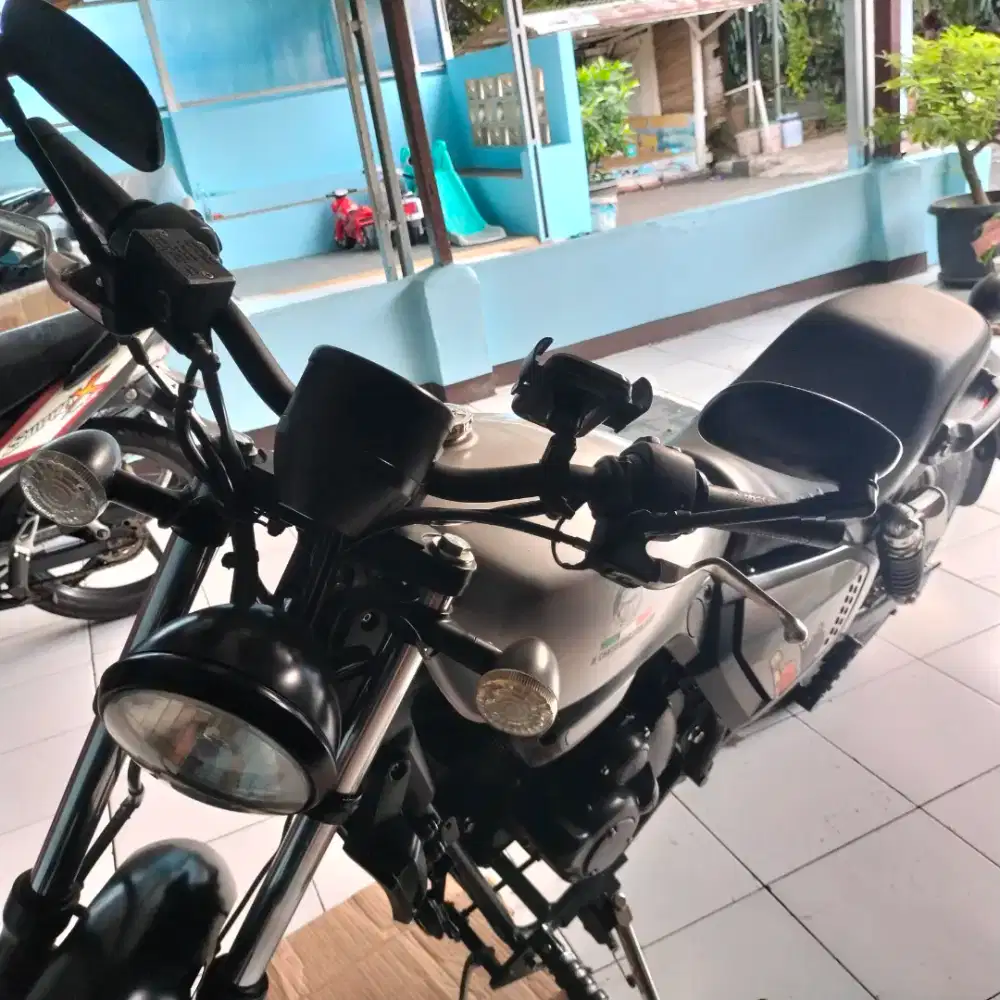 Benelli Evo 200
