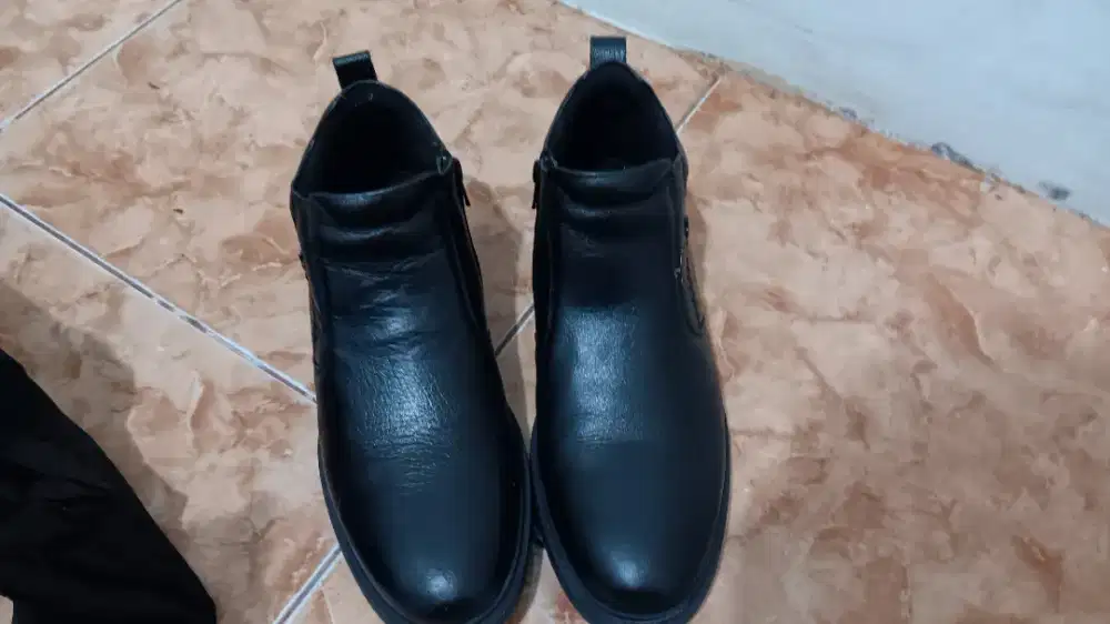 DIJUAL SEPATU PRIA PLAYBOY BORKYA BOOTS SIZE 40 HITAM ORIGINAL