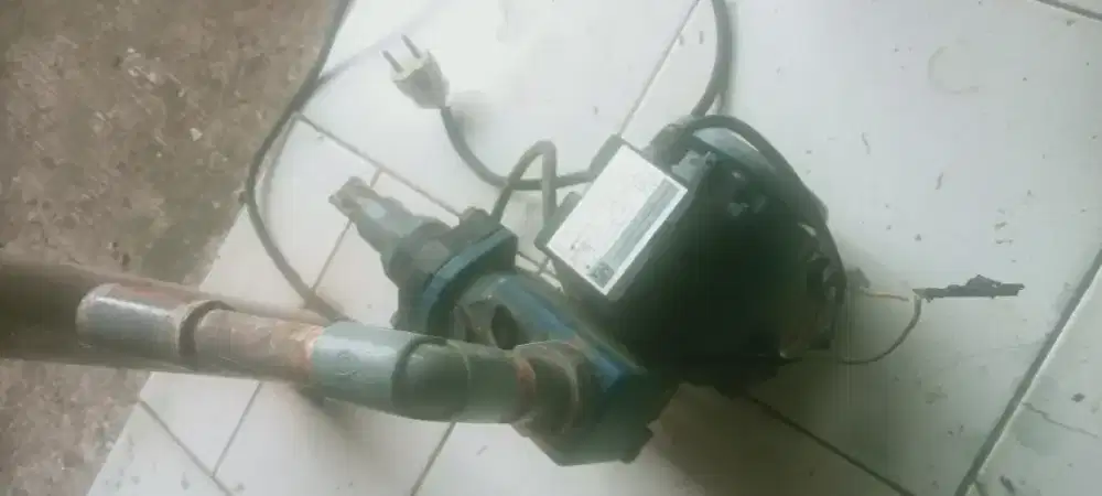 Kompa air semi merek nasional