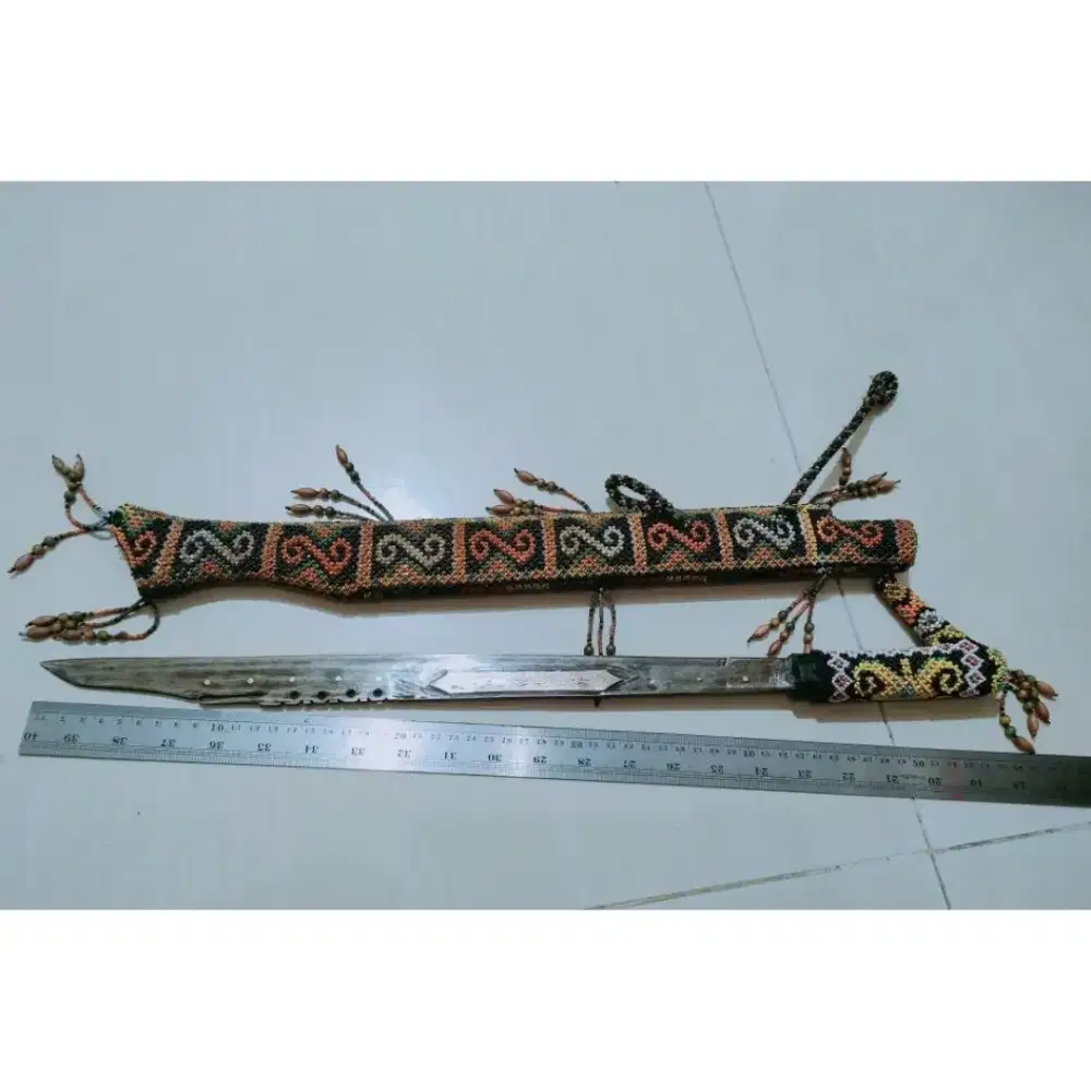 Mandau asli dayak kalimantan