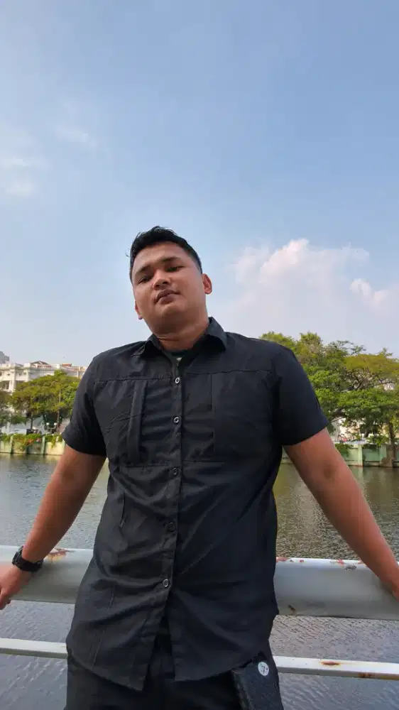 Efando Manurung