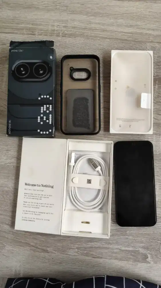 Nothing Phone 2a Hitam