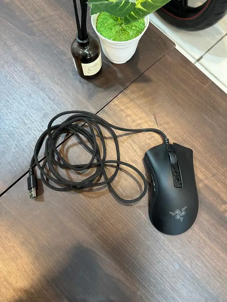 ⁠Mouse Razer Deathadder v2 Wired Gaming Mouse Original ( Unit Only )