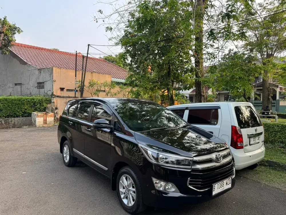 {km 12 rb} Innova Reborn V Low Km Full Ori 2017