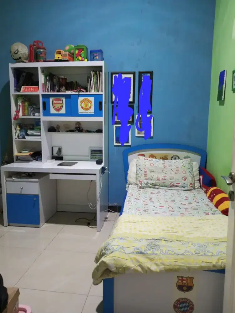 Set kamar meja belajar & tempat tdr kasur