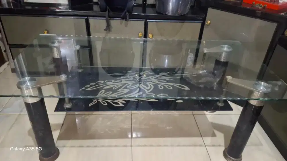 Jual meja tamu kaca bertingkat.
