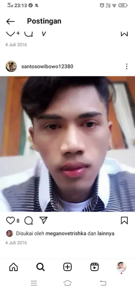 Nyari kerjaan di salon bidang Steylis cuci blow  makeup wisuda dll.