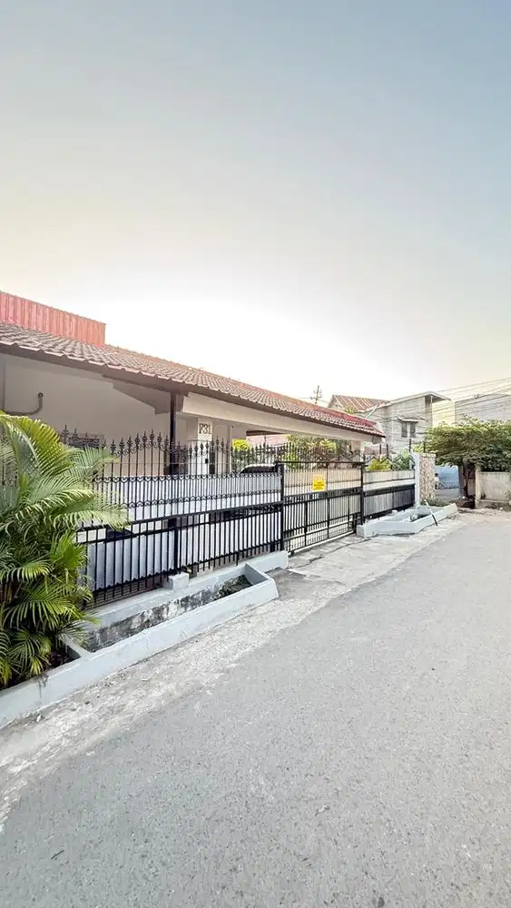 DIJUAL RUMAH TINGGAL (SHM LT 326 m2) kompleks unhas sunu mks  (Nego)