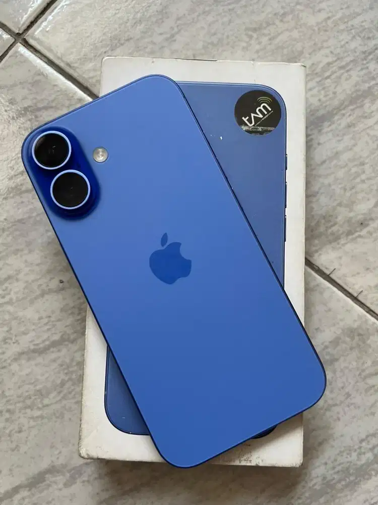 Iphone 16 128 garansi resmi ibox