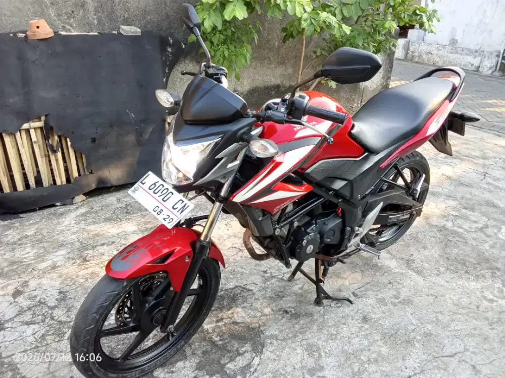 Honda cb150r plt L sby