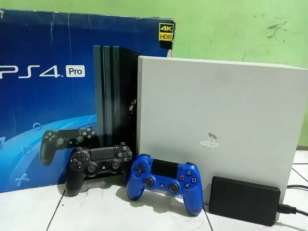 PS4 PRO 2TB FW 11 SERI 72XX