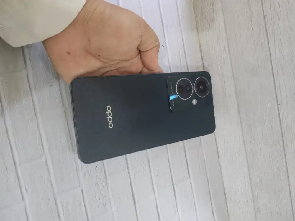 Oppo reno 11f 5g 8+4/256