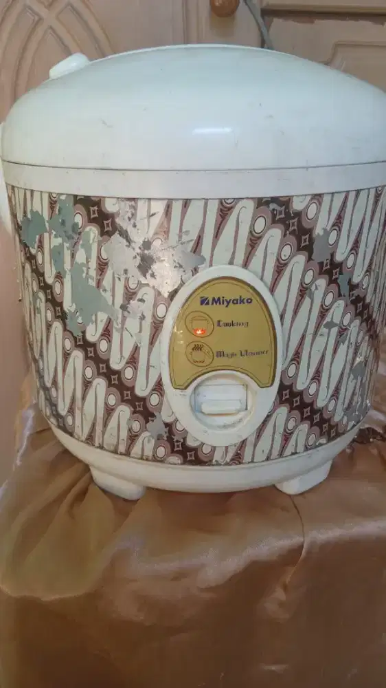 RICE COOKER MIYAKO