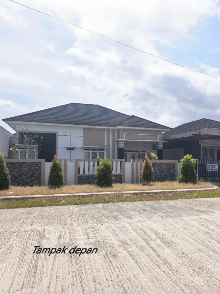 Dijual Cepat Rumah Mewah dengan Isi. Jauh dibawah harga Pasar