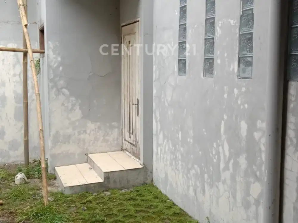 Rumah perlu renovasi di jual di sektor 9 Bintaro lokasi strategis