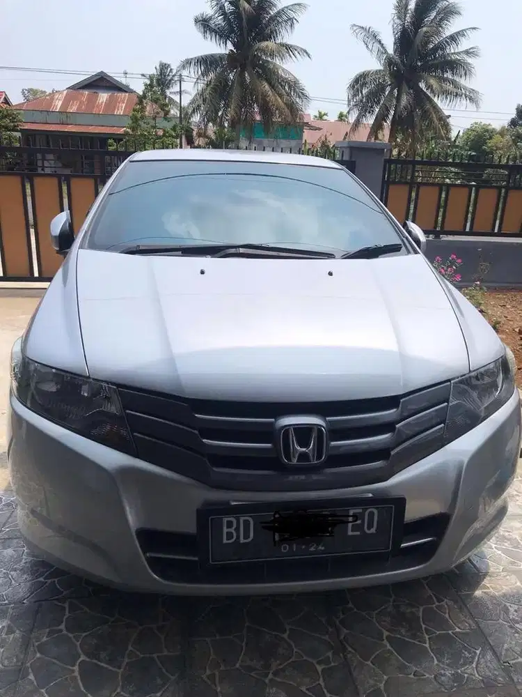 DIJUAL HONDA CITY E.AT 2011 SILVER METALIK