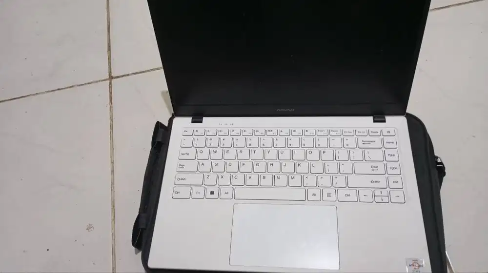 Advan soulmate X 14IPS FHD AMD 3020e 4gb/128gb