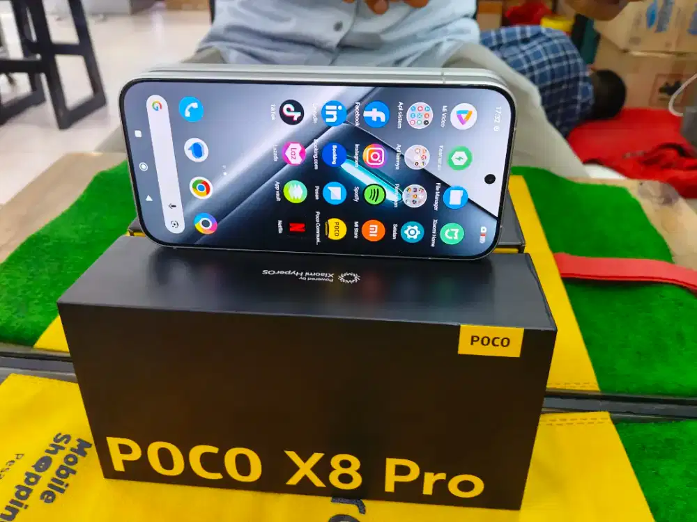 Poco X8 Pro Ram 12 /512 GB mulus no minus lengkap ori