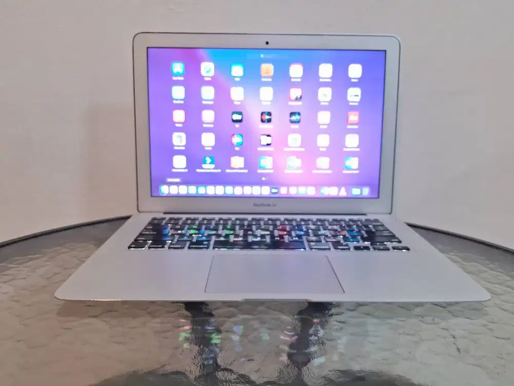 APPLE MB Air 13 i5 Ram 8GB (NOT-4GB) 128GB Mulus TANPA DENT 2015 Grnsi