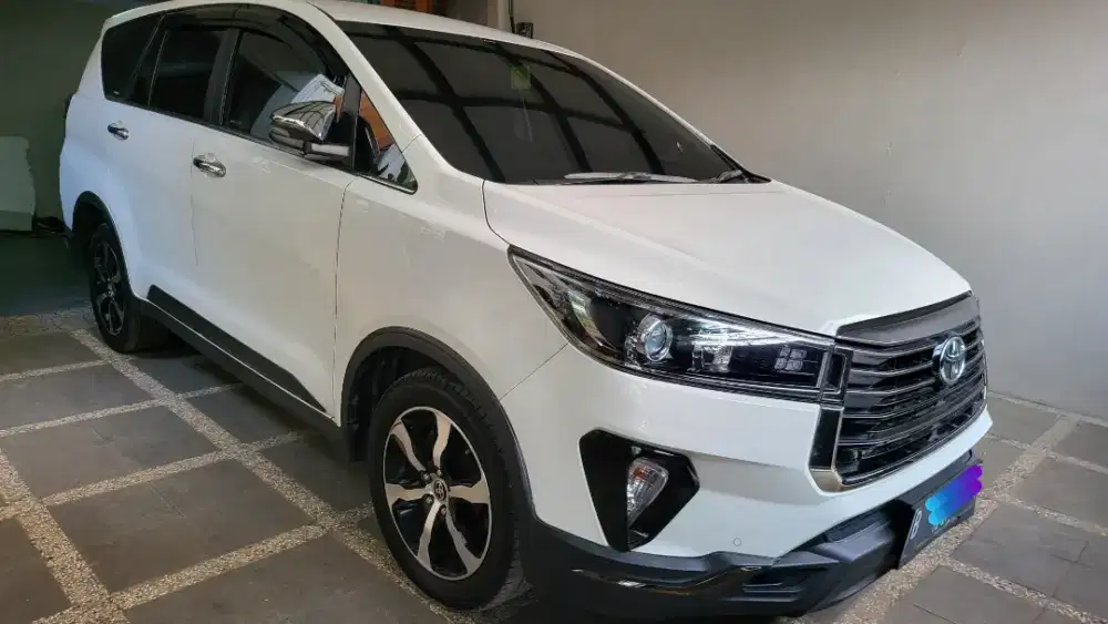 Dijual Toyota Kijang Innova 2.4 Venturer Diesel AT 2022 (individu)