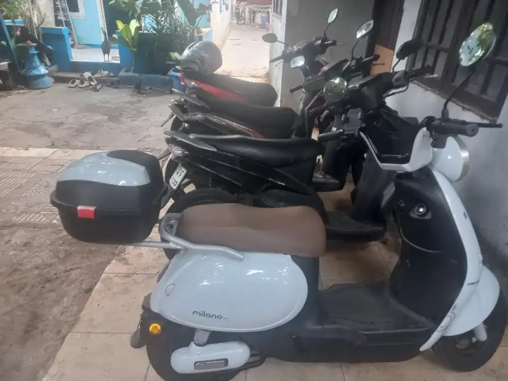Sepeda listrik united milano v1 2025