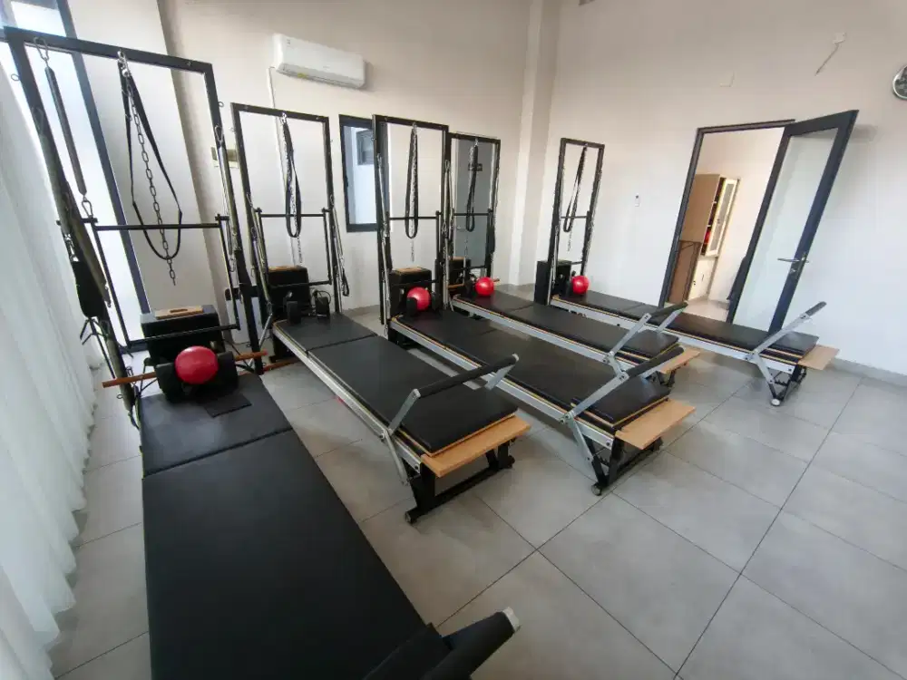 Reformer with Tower for pilates