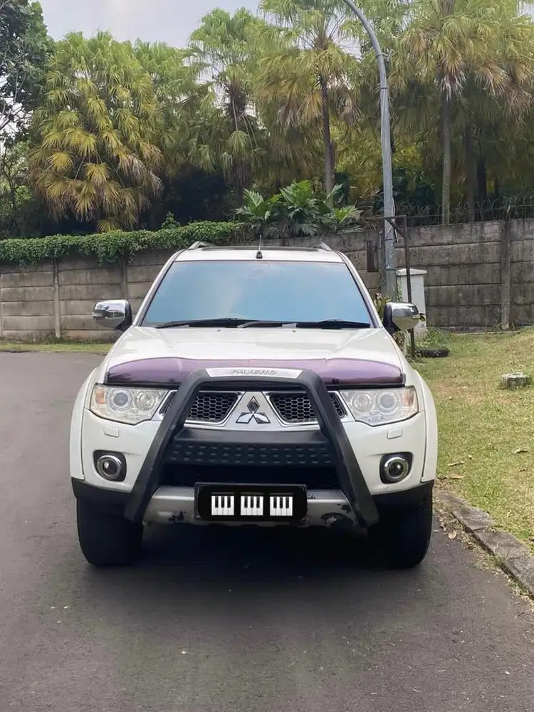 Jual Mitsubishi Pajero Sport Dakkar 2012