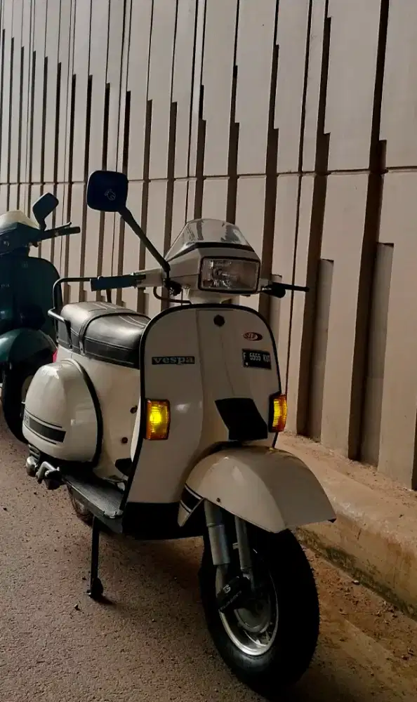 Vespa Excel 150