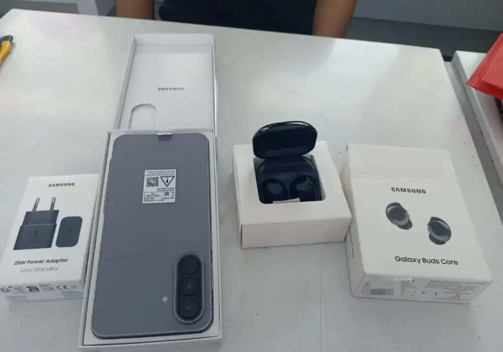SAMSUNG A57 RAM 8/256 GREY WARNA FAVORIT