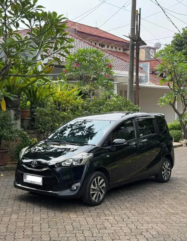 Toyota sienta V AT 2020 facelift gril V pajak hidup
