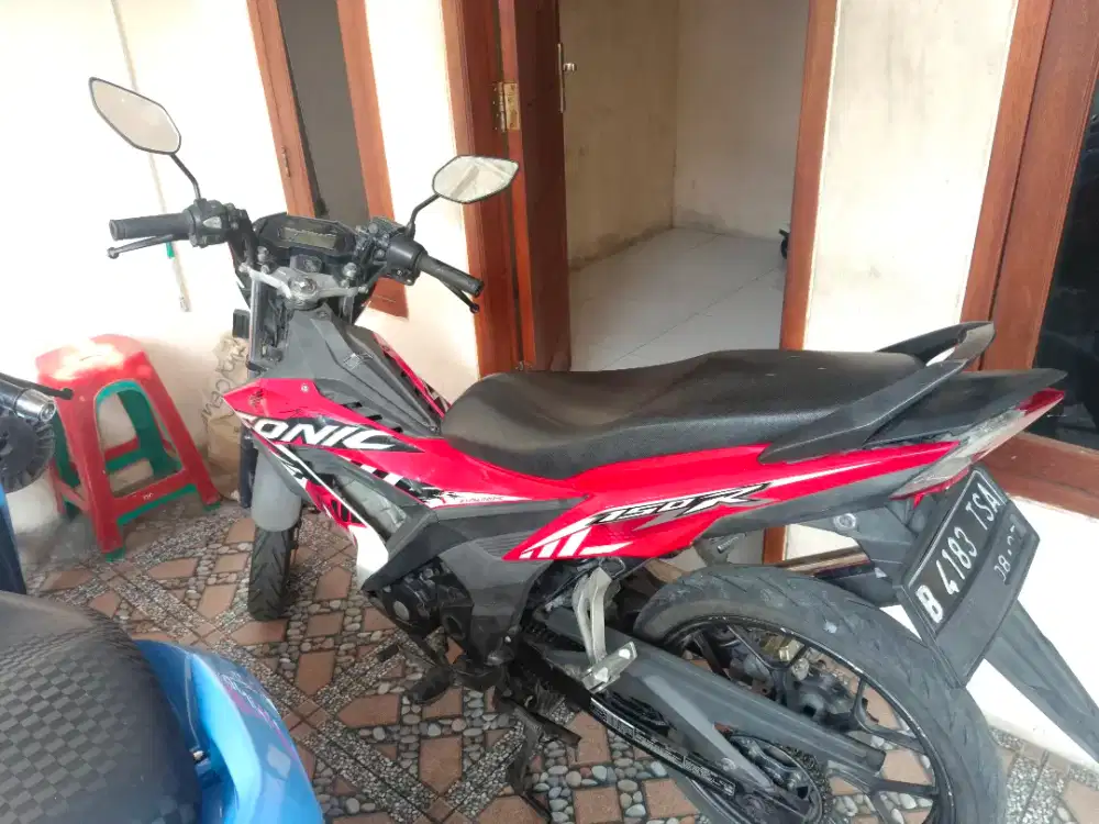 Dijual Motor Honda Sonic Tahun 2017