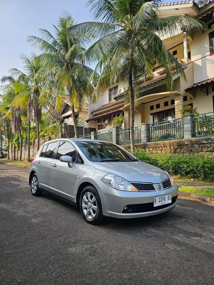 Nissan Latio 2007 Bensin