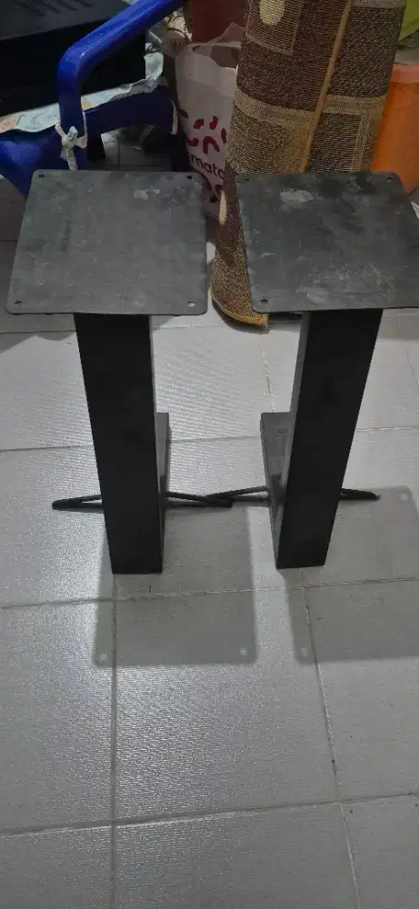 1 pasang Stand speaker