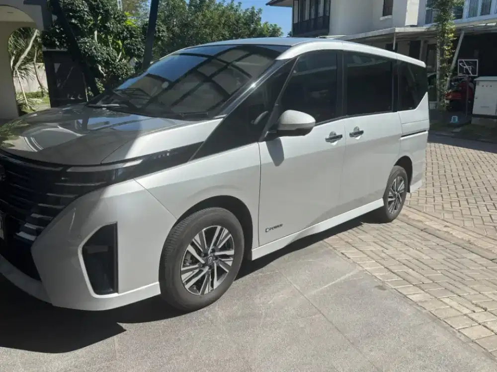 Jual mobil second tahun 2025 mulus
