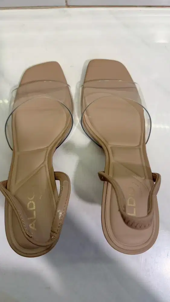 HEELS ALDO ORIGINAL STORE (SIZE 35)