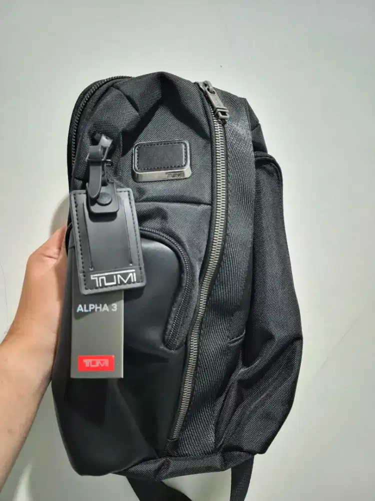 Tumi Sling Bag - Bravo Smith