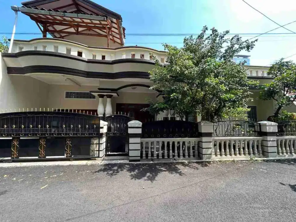Rumah Siap Huni LB 220 di Komplek Cipadung Bandung Harga 2,5 Milyar