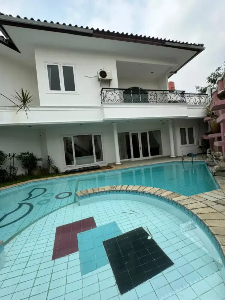 Rumah dikontrak di Kemang, Jakarta Selatan