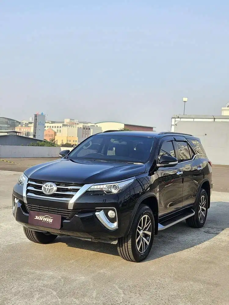 Toyota Fortuner 2016 Bensin ANTIK