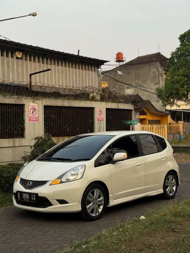 Jazz GE8 RS AT 2009 surat lengkap pajak isi pakean pribadi