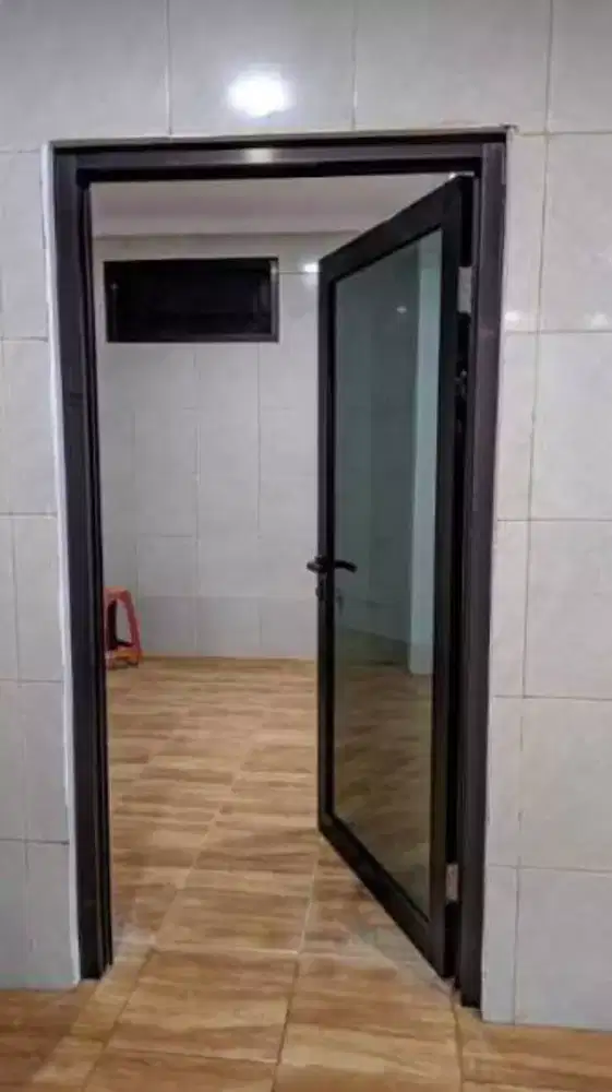 jasa service pintu almuniumm