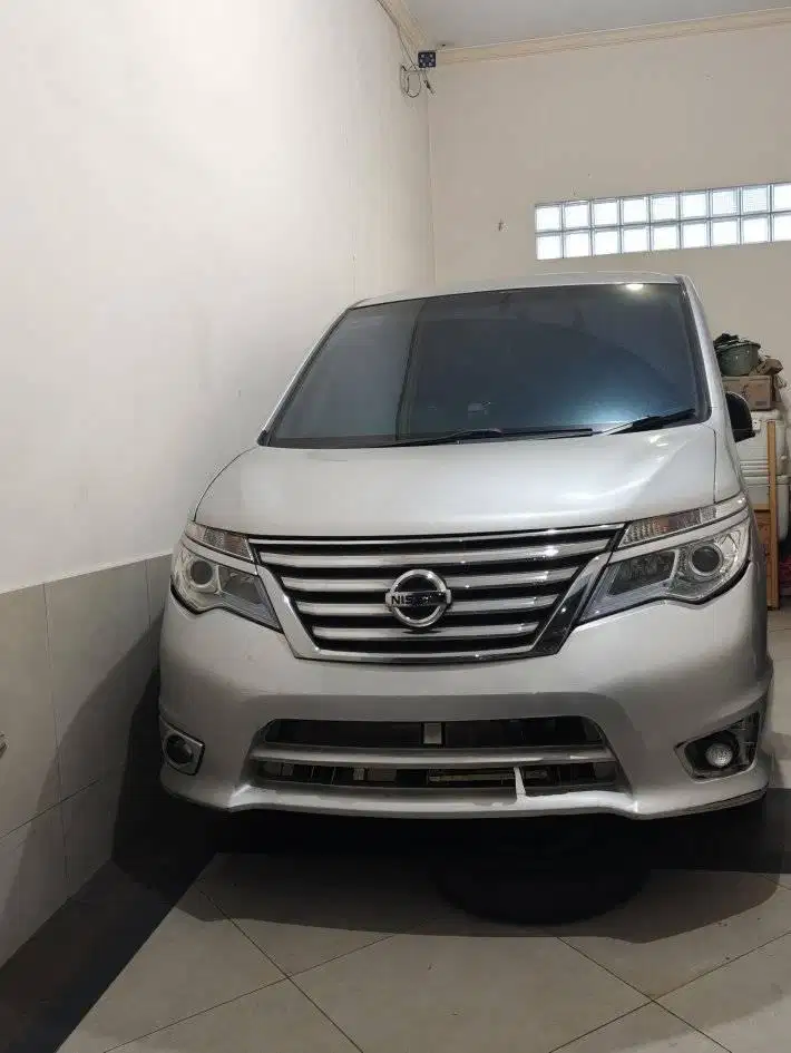 Nissan Serena c26 hws 2015