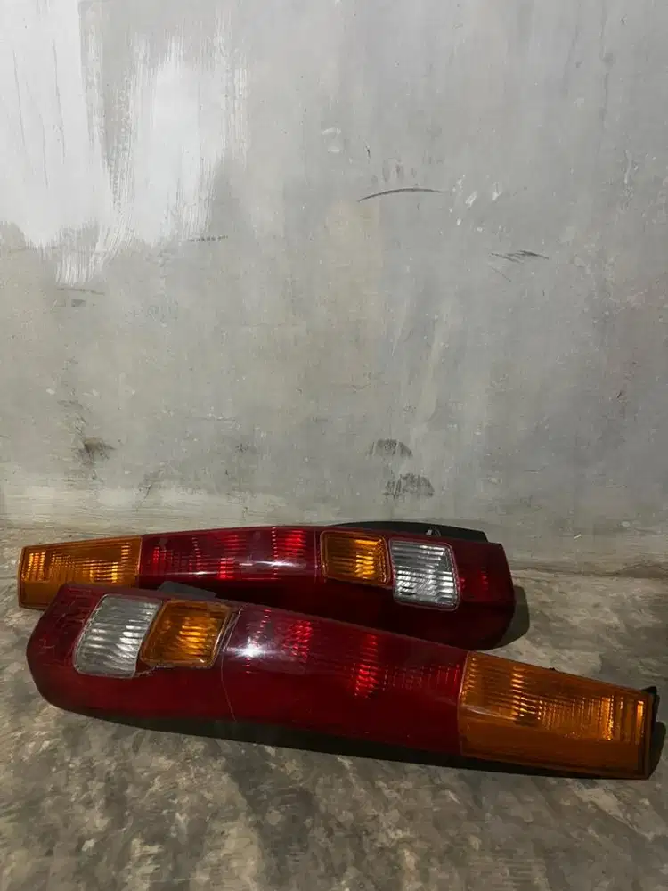 Dijual Stoplamp Belakang Honda CR-V Gen 2 Tahun 2002–2004 Original