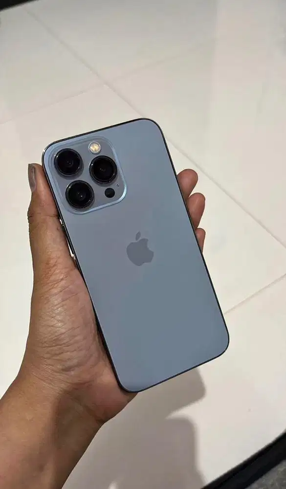 Dijual iPhone 13 Pro 64GB WiFi Only. Siap pakai