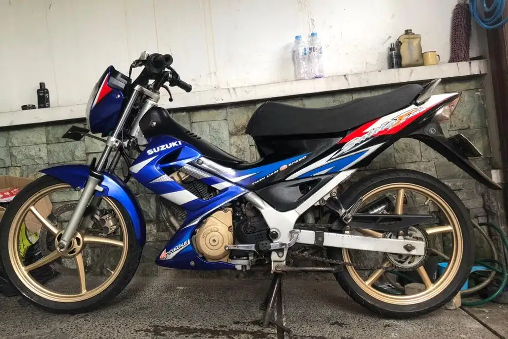Satria fu150 cbu thailand 2005 biru