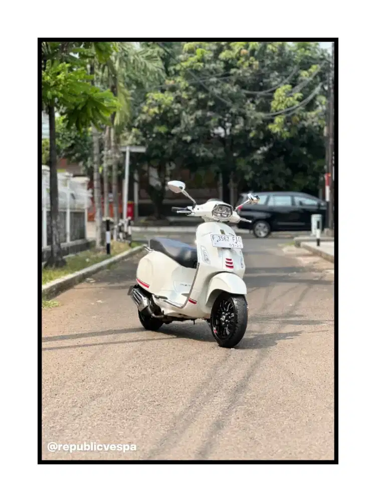 DIJUAL VESPA SPRINT S 150 IGET ABS LED THN 2023 PERFECT CONDITION