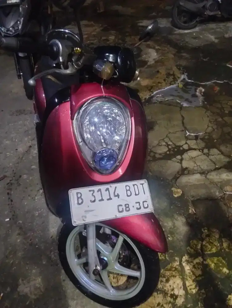 bantu temen honda scoopy