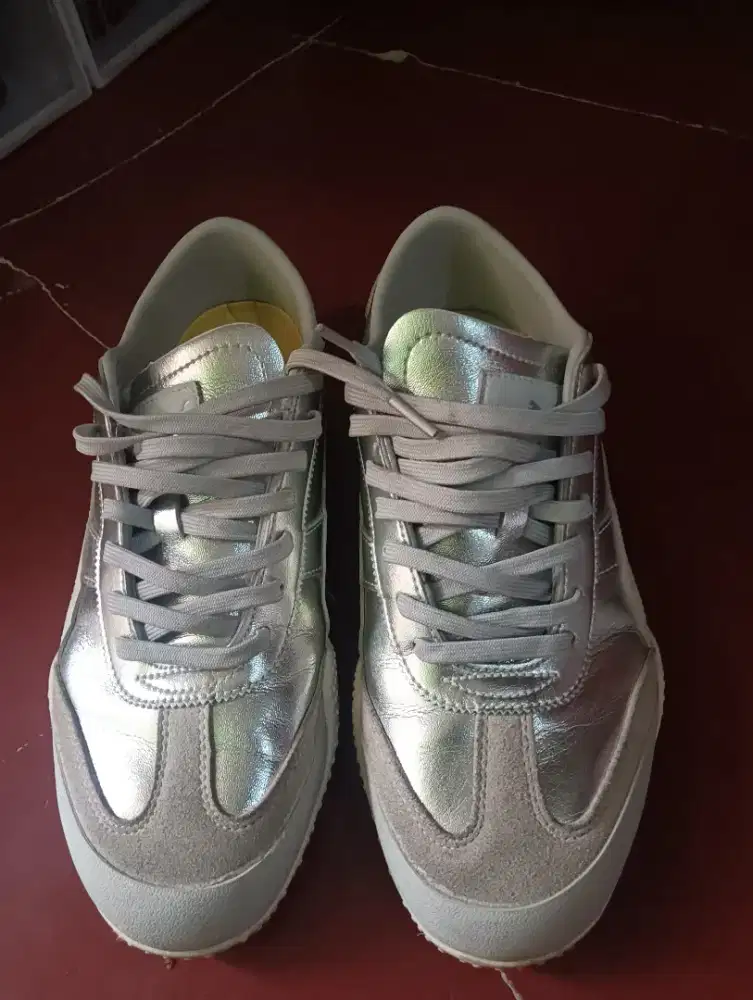 Di jual sepatu puma size 44 like new