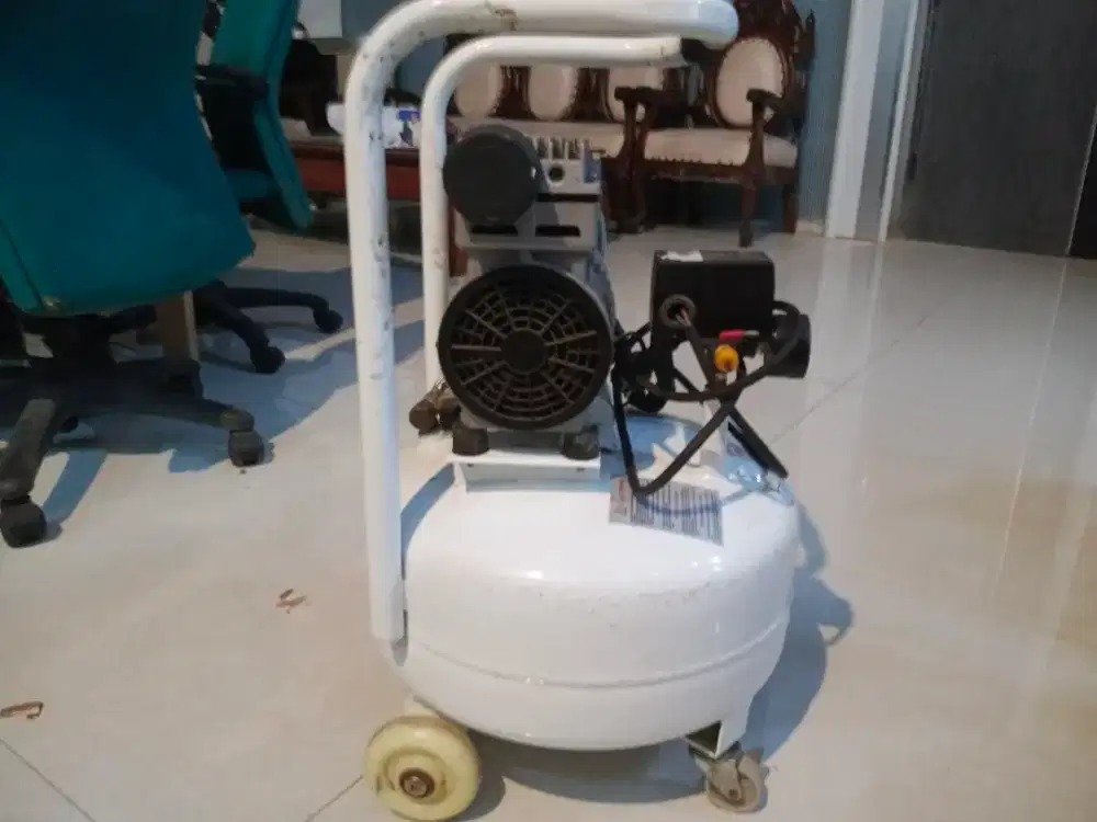 Kompresor listrik 1hp merk Krisbow